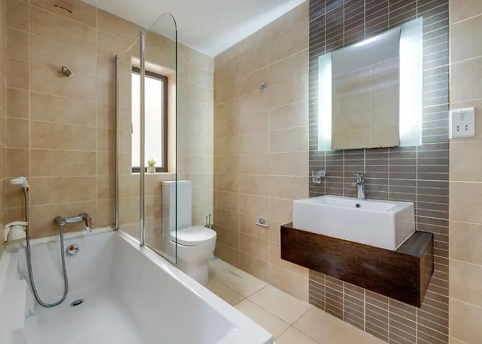 Tigne Suites מלון דירות סליאמה